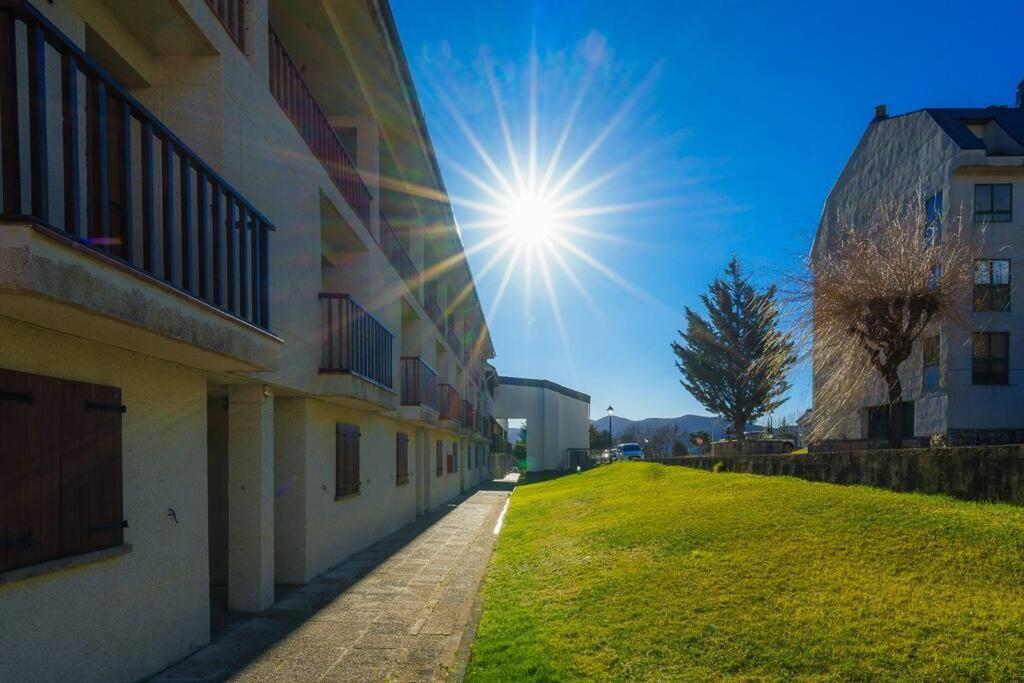 Apartament El Ventanal De Collarada Villanúa Zewnętrze zdjęcie